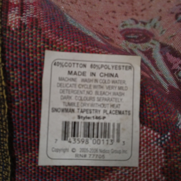 8 Vintage Snowman Tapestry Placemats 12 X 18" - Picture 3 of 4